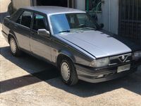 Usata Alfa Romeo 75 110 CV (80 kW) 1988 Grigio Berlina