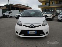 Usata Toyota Aygo Connect Style 68 CV (50 kW) 2012 Bianco Utilitaria