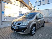 Usata Renault Modus Dynamique 75 CV (55 kW) 2009 Oro Monovolume