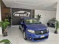 Usata Dacia Sandero Lauréate 75 CV (55 kW) 2015 Blu Utilitaria