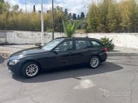 Usata BMW 318 150 CV (110 kW) 2019 Nero Station wagon