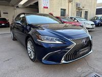 Usata Lexus ES300H Luxury Line 217 CV (159 kW) 2022 Blu Berlina