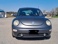 Begagnad VW New Beetle 90 HK (66 kW) 2002 Grå Halvkombi