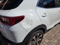 Usata Kia Stonic 120 CV (88 kW) 2020 Bianco SUV