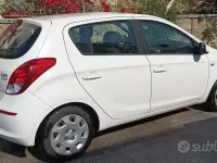 Usata Hyundai i20 Edition 85 CV (62 kW) 2013 Bianco Utilitaria