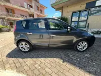 Usata Renault Scénic III Dynamique 130 CV (95 kW) 2010 Grigio Monovolume