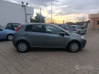 Usata Fiat Grande Punto Dynamic 65 CV (47 kW) 2006 Grigio Utilitaria