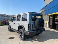 Nuova EMC 212 166 CV (122 kW) 2026 Vari colori / metallizzato SUV