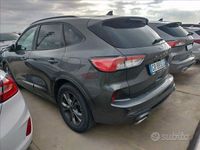 Usata Ford Kuga ST-Line 120 CV (88 kW) 2023 Grigio SUV