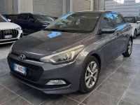 Usata Hyundai i20 75 CV (55 kW) 2017 Grigio Berlina