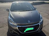 Usata Peugeot 208 Active 82 CV (60 kW) 2017 Grigio Utilitaria