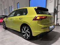Usata VW Golf VIII Life 116 CV (85 kW) 2022 Giallo Berlina
