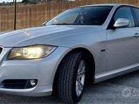 Usata BMW 318 143 CV (105 kW) 2009 Grigio Berlina