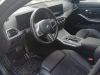 Usata BMW 320e M Sport 204 CV (150 kW) 2024 Black sapphire metallizzato Berlina