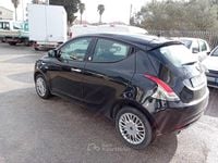 Usata Lancia Ypsilon 69 CV (50 kW) 2017 Blu Utilitaria