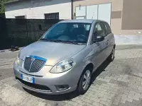 Usata Lancia Ypsilon 75 CV (55 kW) 2011 Beige Utilitaria