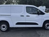 Usata Citroën Berlingo 102 CV (75 kW) 2020 Bianco Monovolume