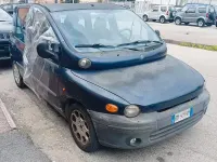 Usata Fiat Multipla 105 CV (77 kW) 2000 Blu Monovolume