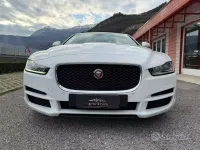 Usata Jaguar XE Prestige 180 CV (132 kW) 2016 Bianco Berlina