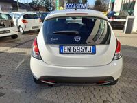 usata Lancia Ypsilon Ypsilon1.2 8v Silver 69cv