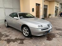 Usata Alfa Romeo GTV 144 CV (105 kW) 1999 Grigio Coupé