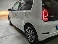 Usata VW e-up! Style 61 kW (83 CV) 2021 Bianco Utilitaria