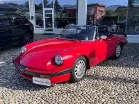 Usata Alfa Romeo Spider 125 CV (91 kW) 1987 Rosso Cabrio