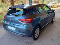 Usata Renault Clio V 101 CV (74 kW) 2020 Gray Berlina