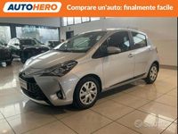 Usata Toyota Yaris Active 69 CV (50 kW) 2018 Grigio Berlina