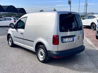 Usata VW Caddy Business 102 CV (75 kW) 2021 Grigio Monovolume