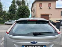 Usata Ford Focus 110 CV (80 kW) 2010 Grigio Berlina