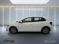 Usata VW Polo Life 95 CV (69 kW) 2023 Bianco Utilitaria