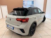 Usata VW T-Roc R-line 150 CV (110 kW) 2024 Grigio SUV