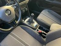 Usata VW T-Roc 150 CV (110 kW) 2018 Grigio SUV