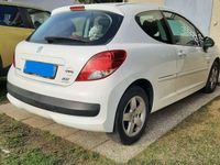 usata Peugeot 207 2073p 1.4 hdi 8v Sweet Years 70cv