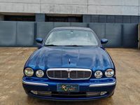 Usata Jaguar XJ8 258 CV (189 kW) 2003 Blu Berlina