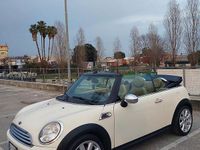 Usata Mini Cooper Cabriolet 122 CV (89 kW) 2010 Bianco Cabrio