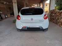Usata Fiat Bravo 105 CV (77 kW) 2010 Bianco Utilitaria