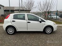 Usata Fiat Punto Street 95 CV (69 kW) 2017 Bianco Berlina