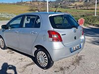 Usata Toyota Yaris 2012 Grigio Utilitaria