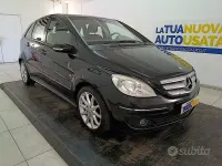 Usata Mercedes B150 95 CV (69 kW) 2006 Nero metallizzato Monovolume