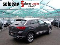 Usata VW T-Roc Style 150 CV (110 kW) 2018 Grigio/tetto bianco SUV