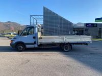 Usata Iveco Daily 103 CV (75 kW) 2000 Blu Furgone