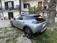 Begagnad Peugeot 2008 Allure 131 HK (96 kW) 2023 Grå SUV