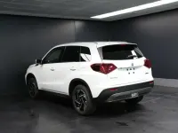 Nuova Suzuki Vitara 110 CV (80 kW) 2026 Bianco pastello SUV