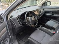 Usata Mitsubishi Outlander 150 CV (110 kW) 2014 Grigio SUV