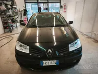Usata Renault Mégane Cabriolet Exception 106 CV (77 kW) 2007 Nero Cabrio