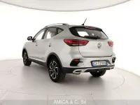 Usata MG ZS Luxury 106 CV (77 kW) 2024 Grigio SUV
