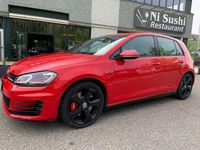 Używany VW Golf VII GTI 230 KM (169 kW) 2015 Czerwony Sedan/Limuzyna