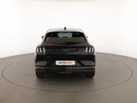 Usata Ford Mustang Mach-E 197 kW (269 CV) 2022 Nero SUV
